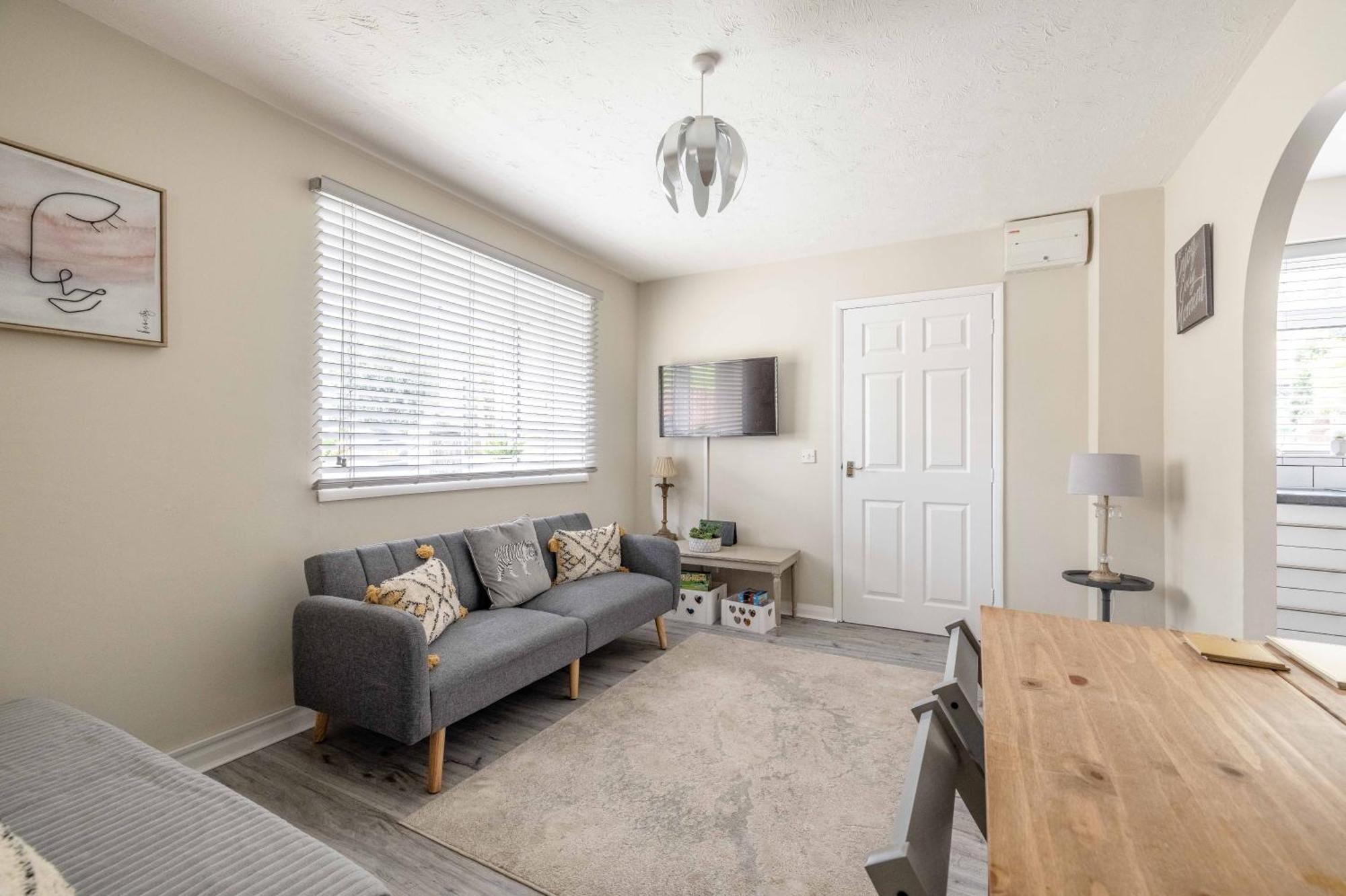 Вілла Windsor Burnham Ascot Haven Sleeps 4 Слау Екстер'єр фото