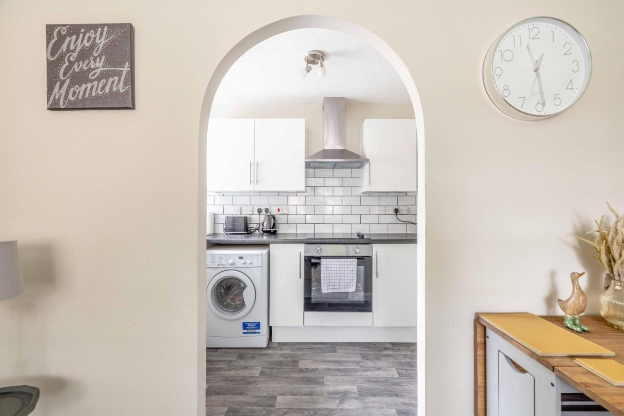Вілла Windsor Burnham Ascot Haven Sleeps 4 Слау Екстер'єр фото